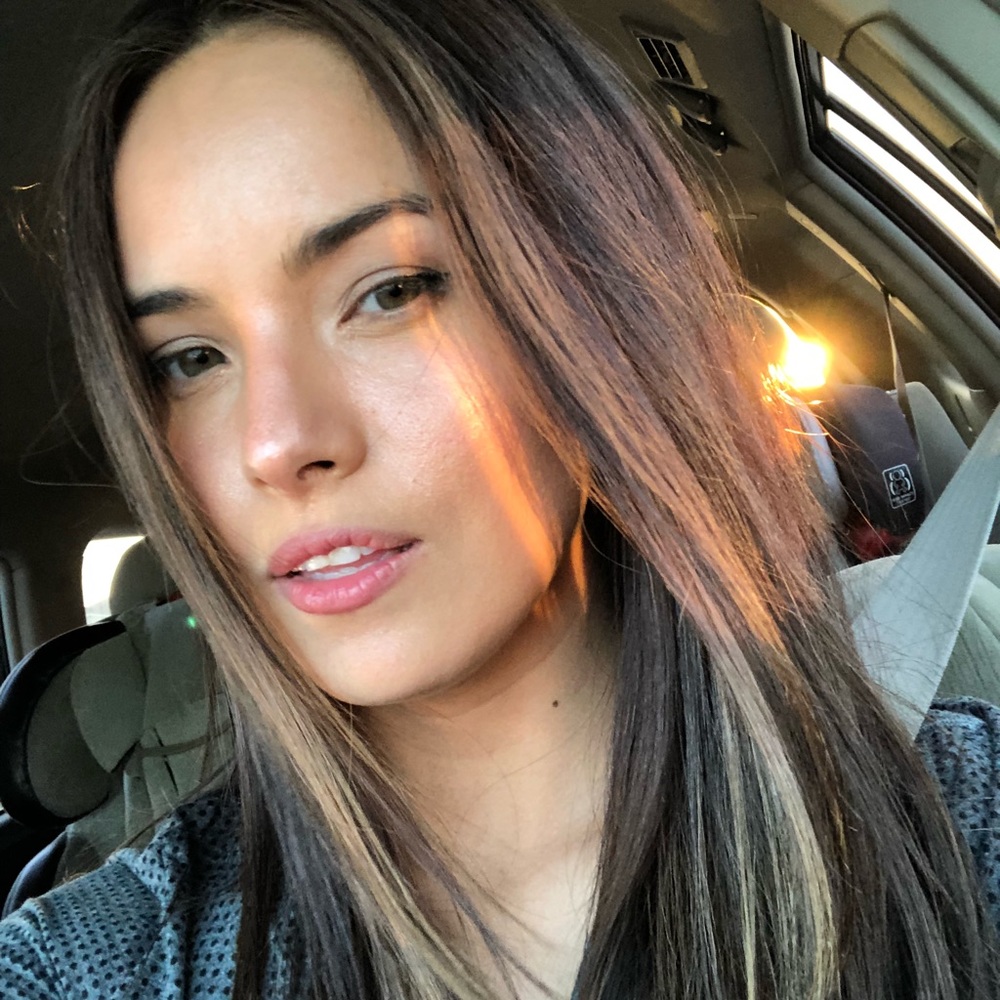 Meet your Posher, Ana